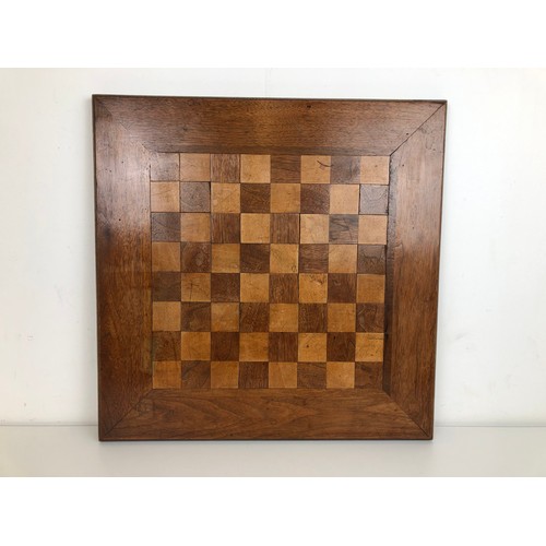 892 - A chess board, 52 x 52 cm