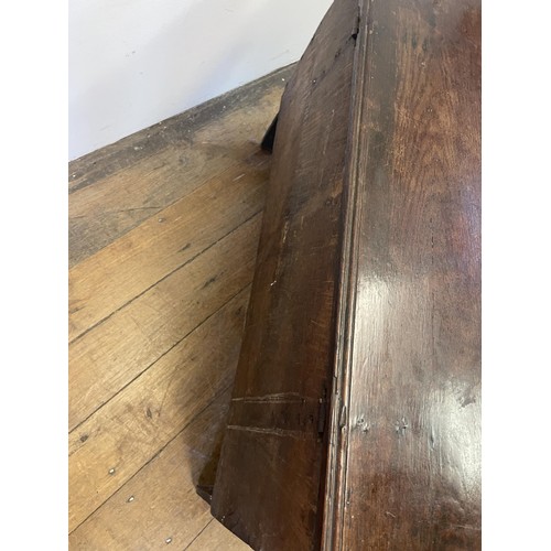 998 - An oak coffer, 92 cm wide