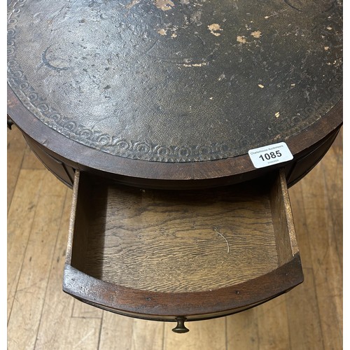 1085 - A drum table, of small proportions, 46 cm diameter