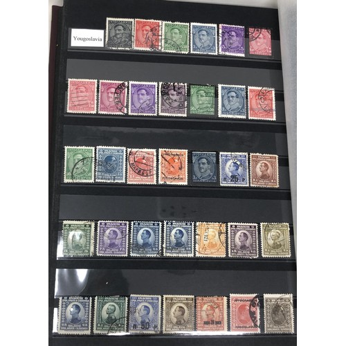 441 - A collection of world stamps, including Paraguay, Spanish Colony Cuba and others, in albums and loos... 