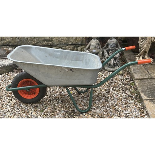 1111 - A wheelbarrow