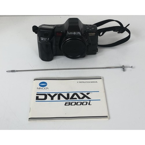 968A - A Minolta Dynax 8000i digital camera, assorted lenses and other related items (2 boxes)