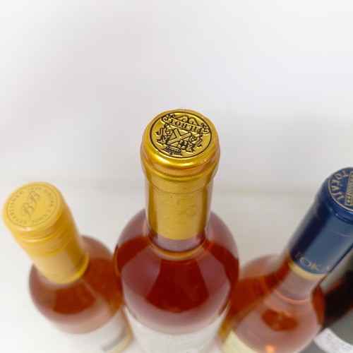 1207 - A bottle of Filhot Gold Reserve Sauternes, 1998, and three half bottles (4)