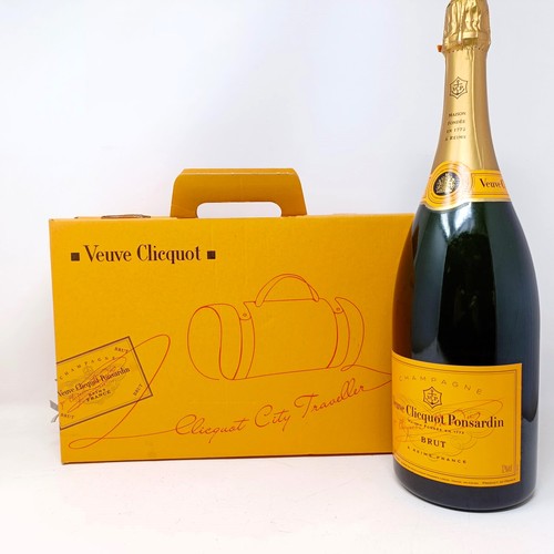 1211 - A magnum of Veuve Clicquot champagne, and a Veuve Clicquot City Traveller set, boxed (2)