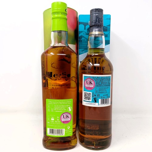 1216 - A bottle of Deveron single malt whisky, aged 10 years, and a bottle of Glen Fiddich Scotch whisky, b... 