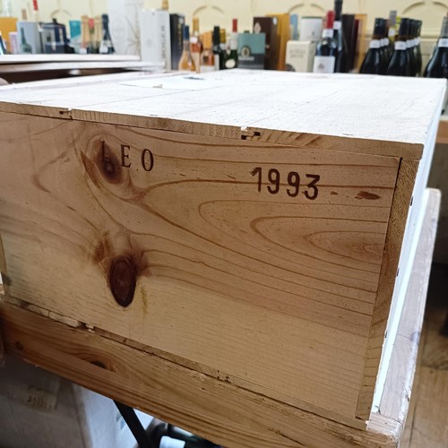 1265 - Twelve bottles of Chateau Leoville Barton, St Julien, 1993, in own wooden case