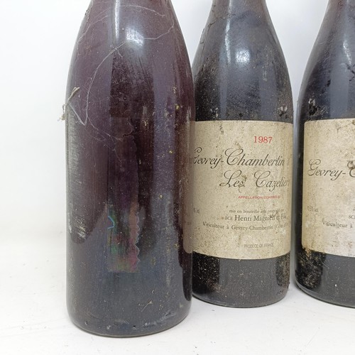 1358 - Five bottles of Gevrey-Chambertin Premier Cru, Henri Magnien, 1987 (5)