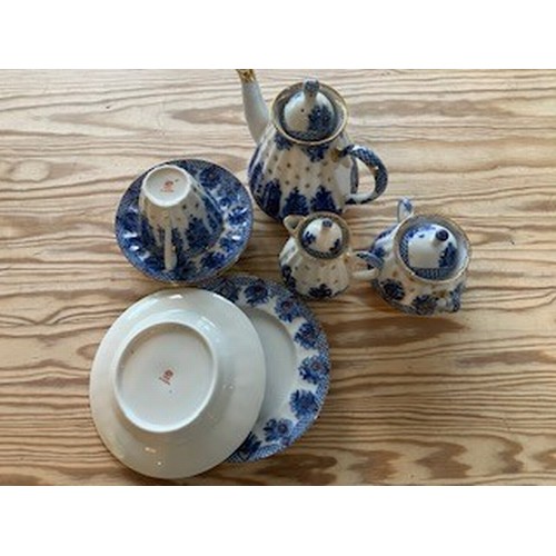 954 - A Russian blue and white tea set, and an USSR part tea service (box)