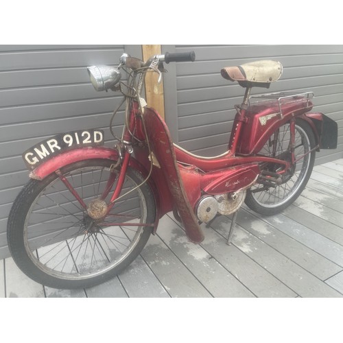 114 - 1966 Raleigh Runabout Super De Luxe Model moped<br />Being sold without reserve<br />Registration nu...