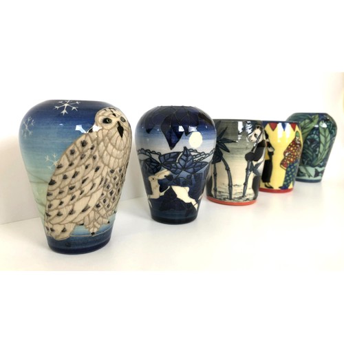 306 - A Dennis Chinaworks vase, decorated an owl,  8 cm, and four others (5)