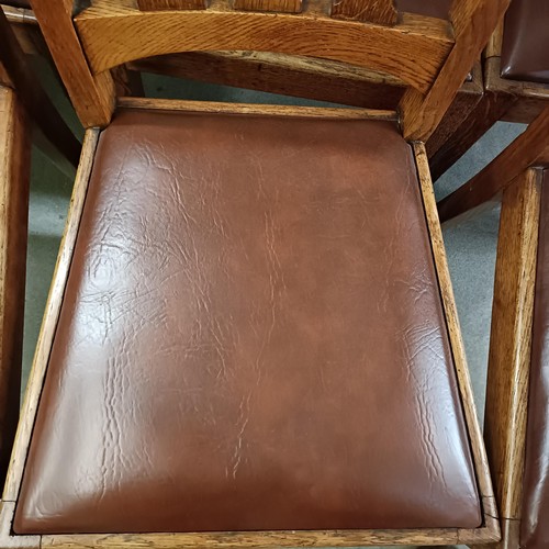 473 - A set of six Arts and Crafts oak dining chairs (6)