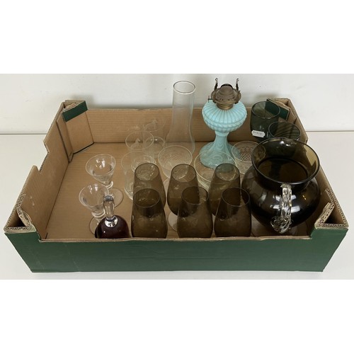 1203 - A set of six green wine glasses, and assorted other glassware (box)