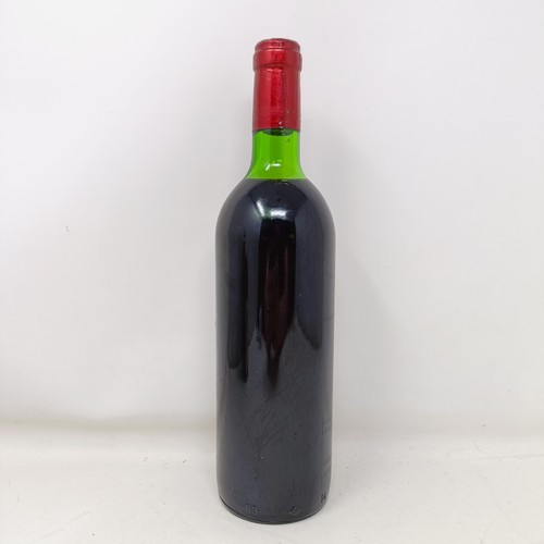 1532 - A bottle of Chateau Musar, 1982