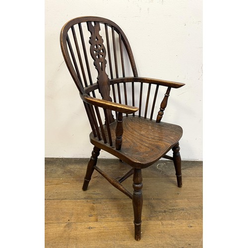 1372 - A child's Windsor style armchair