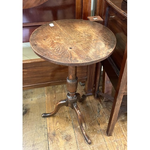 1415 - A pair of mahogany single bedends, 92 cm wide, a stool, a table, a wine table, a pot cupboard, a box... 