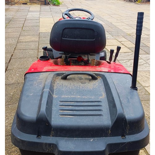 1488 - A Lawnflite 903RT ride on garden lawnmower