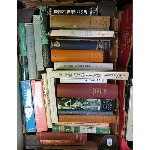 746 - Assorted books, large quantity