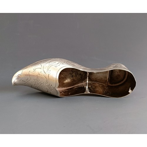 2 - A late 19th century Russian silver ashtray, in the form of a shoe, 13 cm