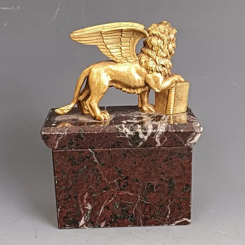 103 - A Cannes XXXI Festival Internazionale 1984 trophy, in the form of the Lion Of Venice, on a marble ba... 