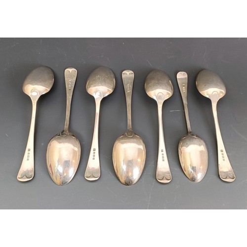 188 - A set of George V silver Old English pattern dessertspoons, Birmingham 1931, 11.3 ozt (7)