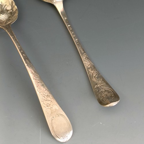 220 - A pair of 18th century silver berry spoons, marks indistinct, 4.1 ozt