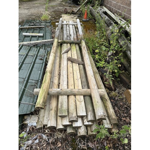 24 - Assorted fence posts (qty)