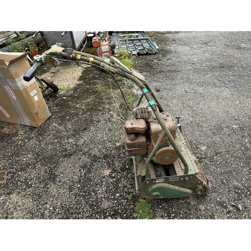 34 - A Webb model AB1439 garden lawnmower, with a Briggs & Stratton engine, barn stored, lacks grass ... 