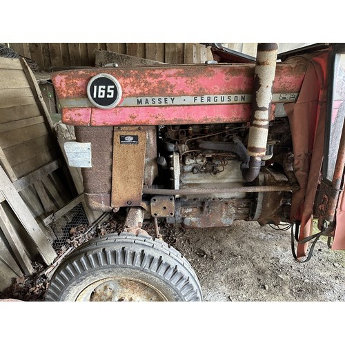 61 - A Massey-Ferguson 165 tractor, we understand this has a water pump issue, no documents