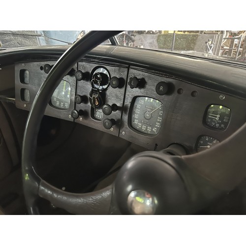 95 - 1952 Bristol 401<br />Registration number XS 8401<br />Chassis number 401/1040<br />Engine number 85...