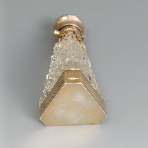 249 - A late Victorian cut glass and silver gilt coloured metal combined scent bottle and vinaigrette, of ... 