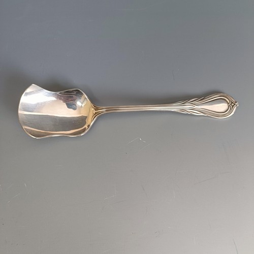 267 - A silver ice cream spoon, Birmingham 1912