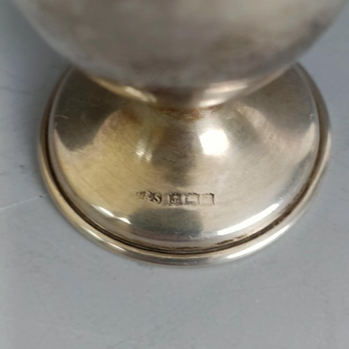 279 - A silver egg cup, Birmingham 1968, 1 ozt