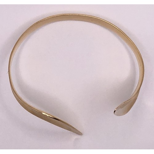 501 - A 14ct gold bangle, 18.3 g