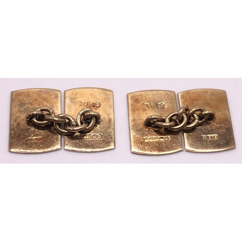 511 - A pair of 9ct gold cufflinks, 4.6 g