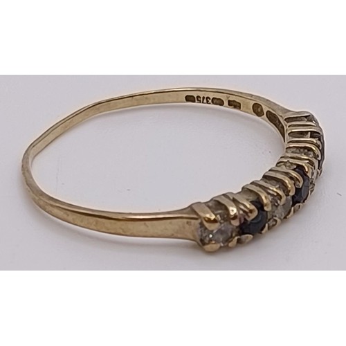 551 - A 9ct gold bangle, 5.1 g, and other jewellery (7)