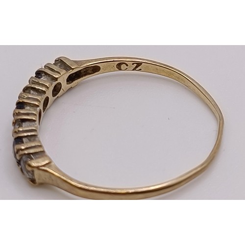 551 - A 9ct gold bangle, 5.1 g, and other jewellery (7)