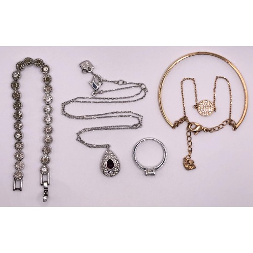 613 - A dress ring, a gold plated bangle, and costume jewellery (4)