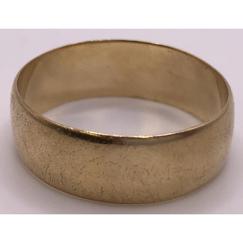 626 - A 9ct gold wedding band, ring size X, 4.8 g