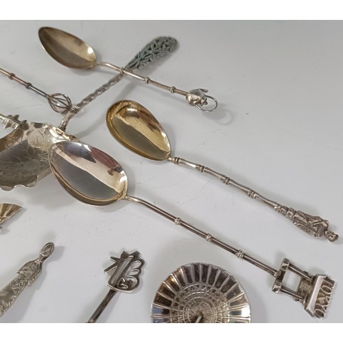 73 - Assorted Japanese and Chinese silver coloured metal spoons