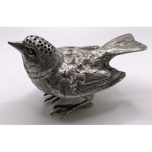 157 - An Edward VII silver pepperette, in the form of a bird, Birmingham 1908, 2.6 ozt, 5 cm high