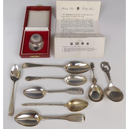 28 - A reproduction silver jockey cap caddy spoon, boxed, and a group of other assorted spoons