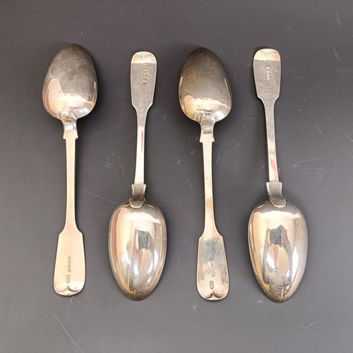 370 - A set of four William IV silver fiddle pattern spoons, Exeter 1833, 8.8 ozt