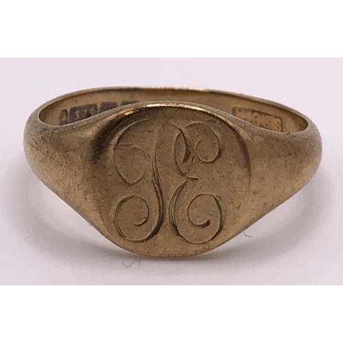 577 - A 9ct gold signet ring, ring size M, 2.7 g