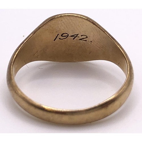 577 - A 9ct gold signet ring, ring size M, 2.7 g