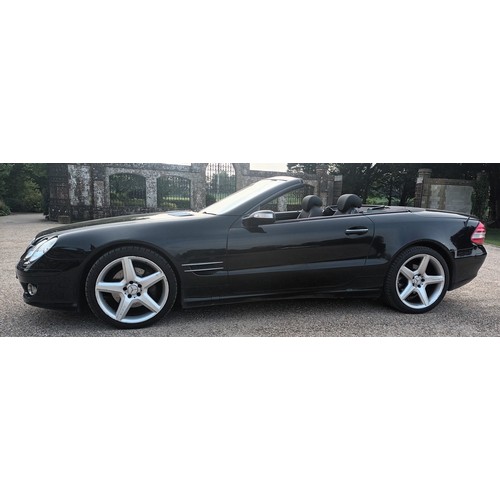 1000 - 2008 Mercedes-Benz SL350Registration number EX08 JUHChassis number WDB2304562F137695Engine number 27... 