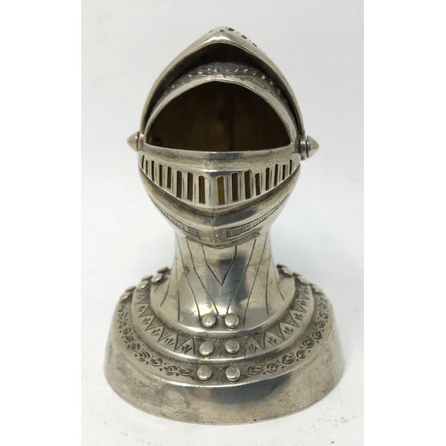 105 - A silver quill stand, in the form of a Knights helmet, George Unite, Birmingham 1876, 2.0 ozt, 6.5 c... 