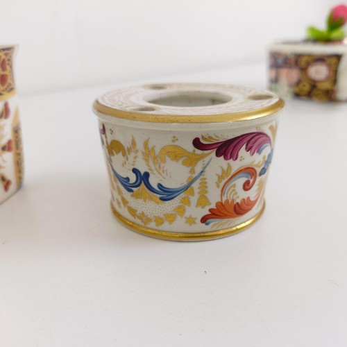 1020 - A Crown Derby inkwell, 5 cm high x 14 cm wide, another 5 cm high x 7 cm wide, and a holder (3)