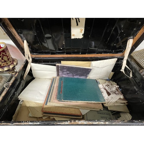 1061 - Assorted vintage photograph albums, ephemera and other items, in a metal trunk