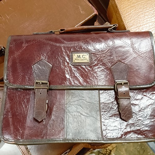 1089 - A vintage leather suitcase, 58 cm wide, other suitcases and travel cases (10)