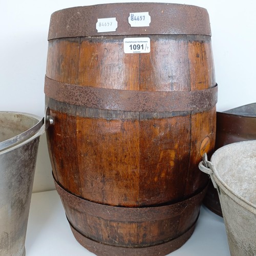 1091 - A metal bound barrel, 40 cm high, two buckets and a copper coal scuttle (4)